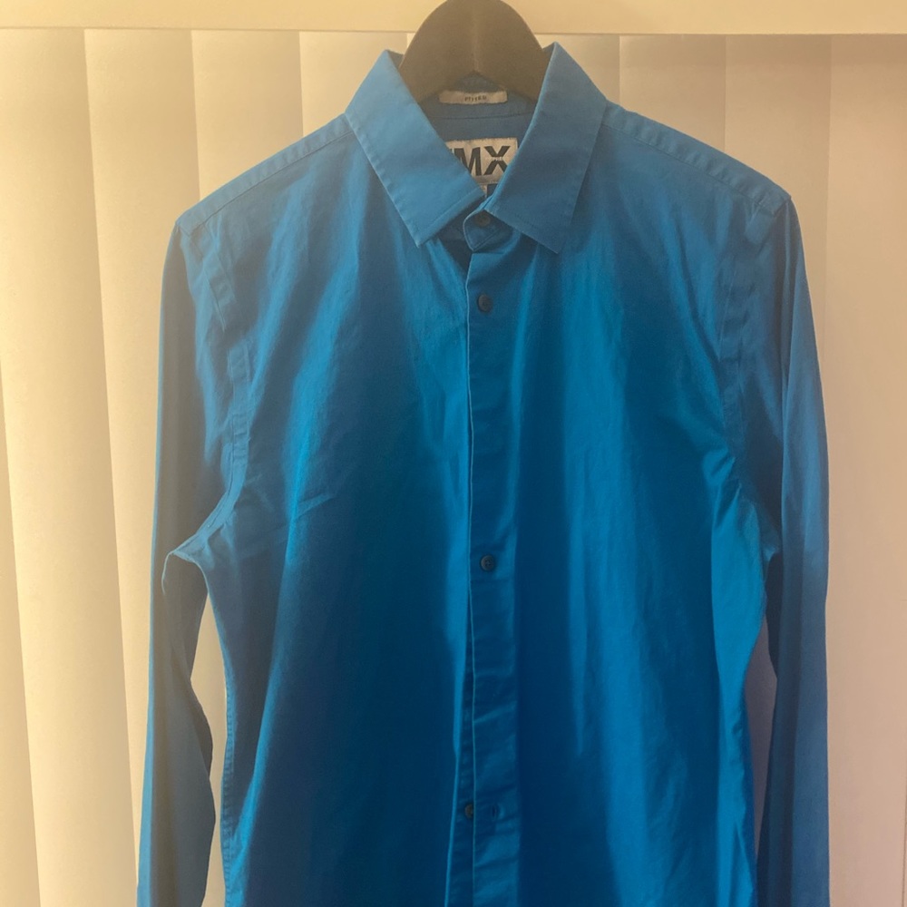 Medium express 1MX button down
